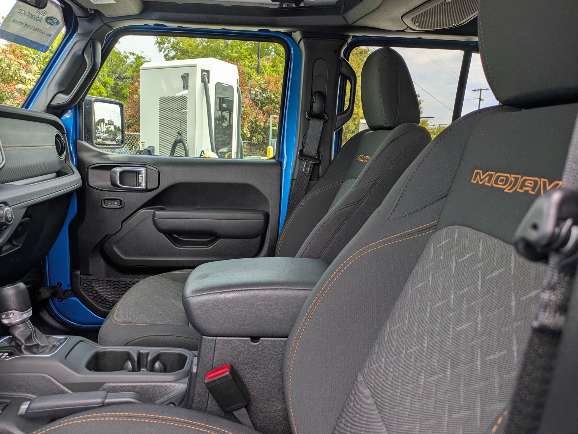 Used 2024 Jeep Gladiator Mojave w/ Convenience Group image 23