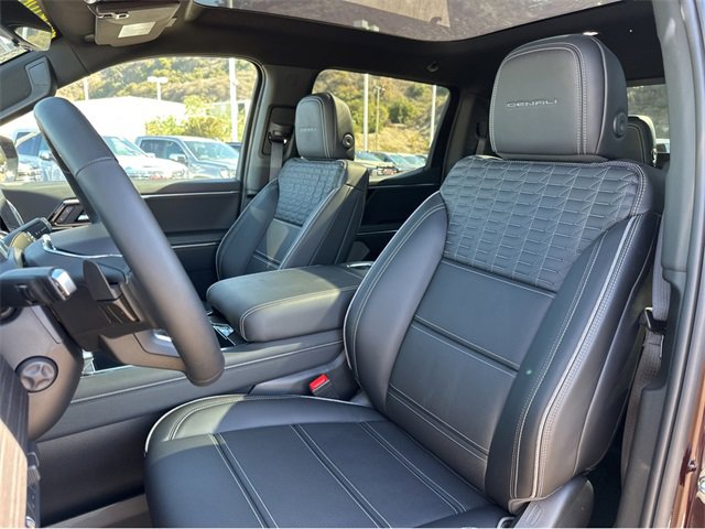 New 2025 GMC Sierra EV Denali image 8