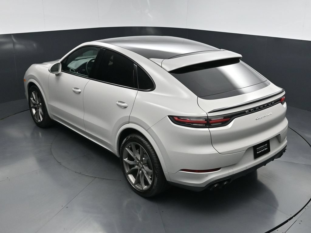 Used 2020 Porsche Cayenne Turbo AWD/4WD image 17