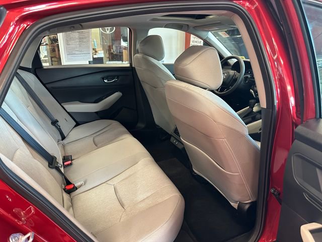 Used 2026 Honda Accord SE image 15