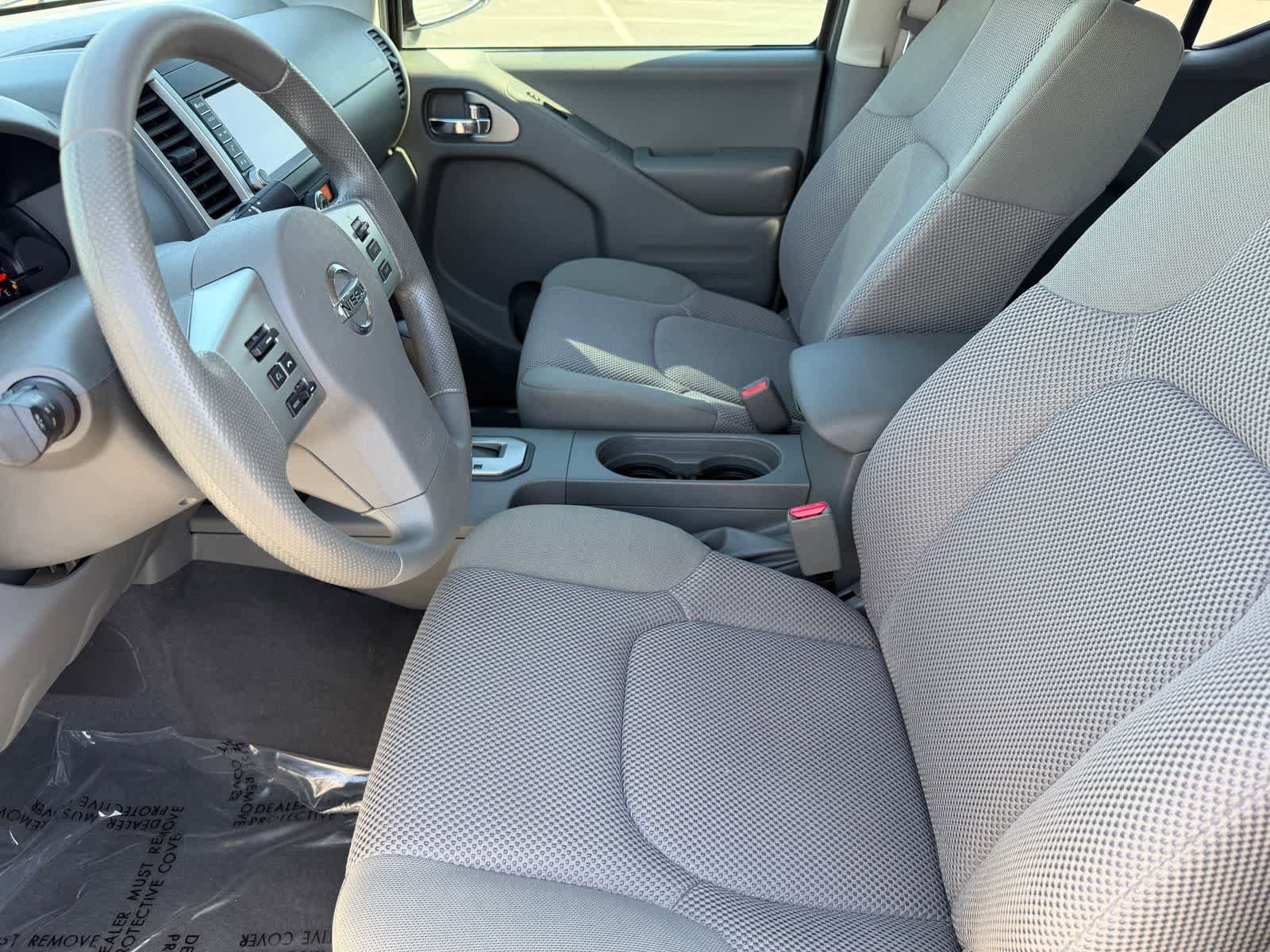 Certified 2020 Nissan Frontier SV w/ Midnight Edition Floor Mats RWD image 12