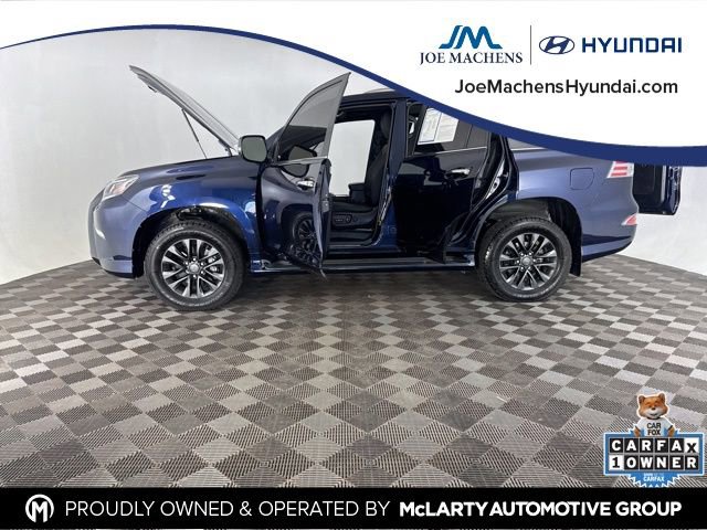 Used 2023 Lexus GX 460 Premium w/ Premium Package image 10