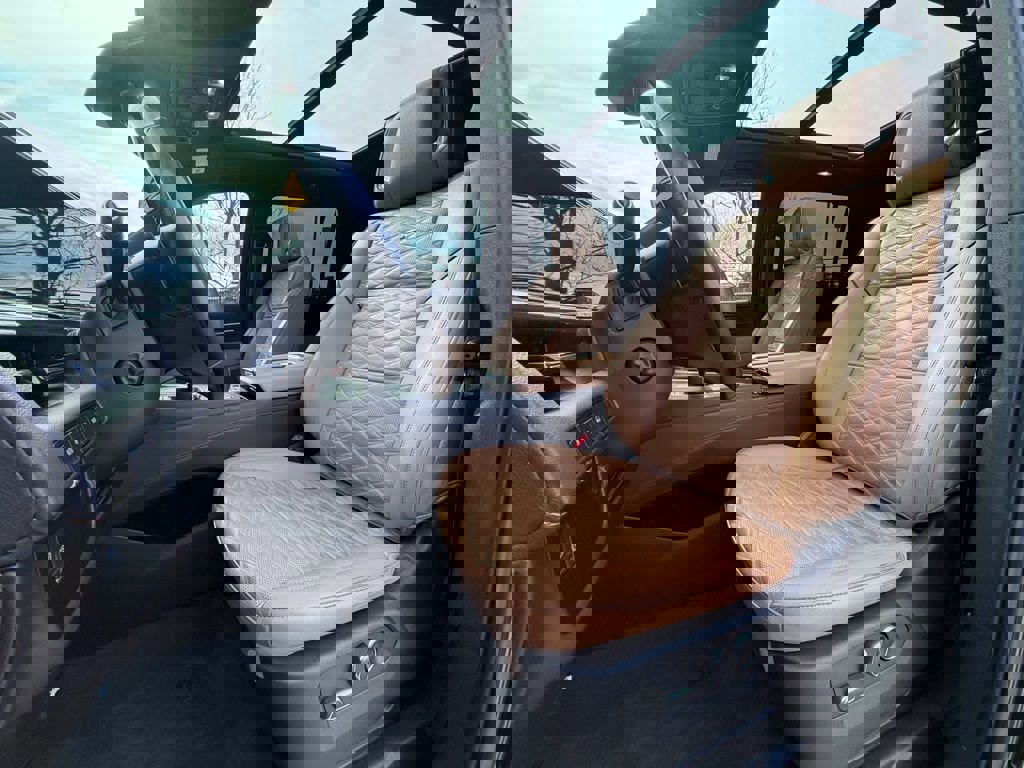 Used 2021 Cadillac Escalade ESV Premium Luxury image 40