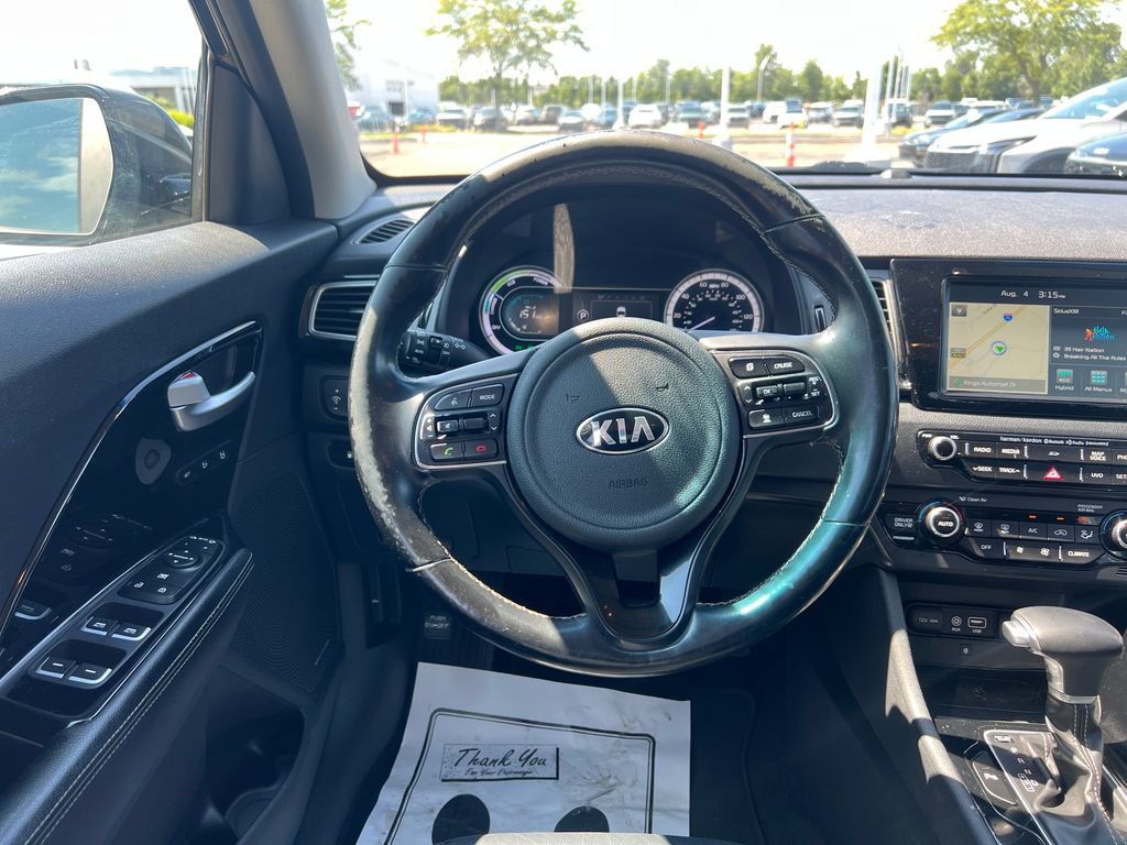 Used 2017 Kia Niro Touring w/ Advanced Technology Package FWD image 13