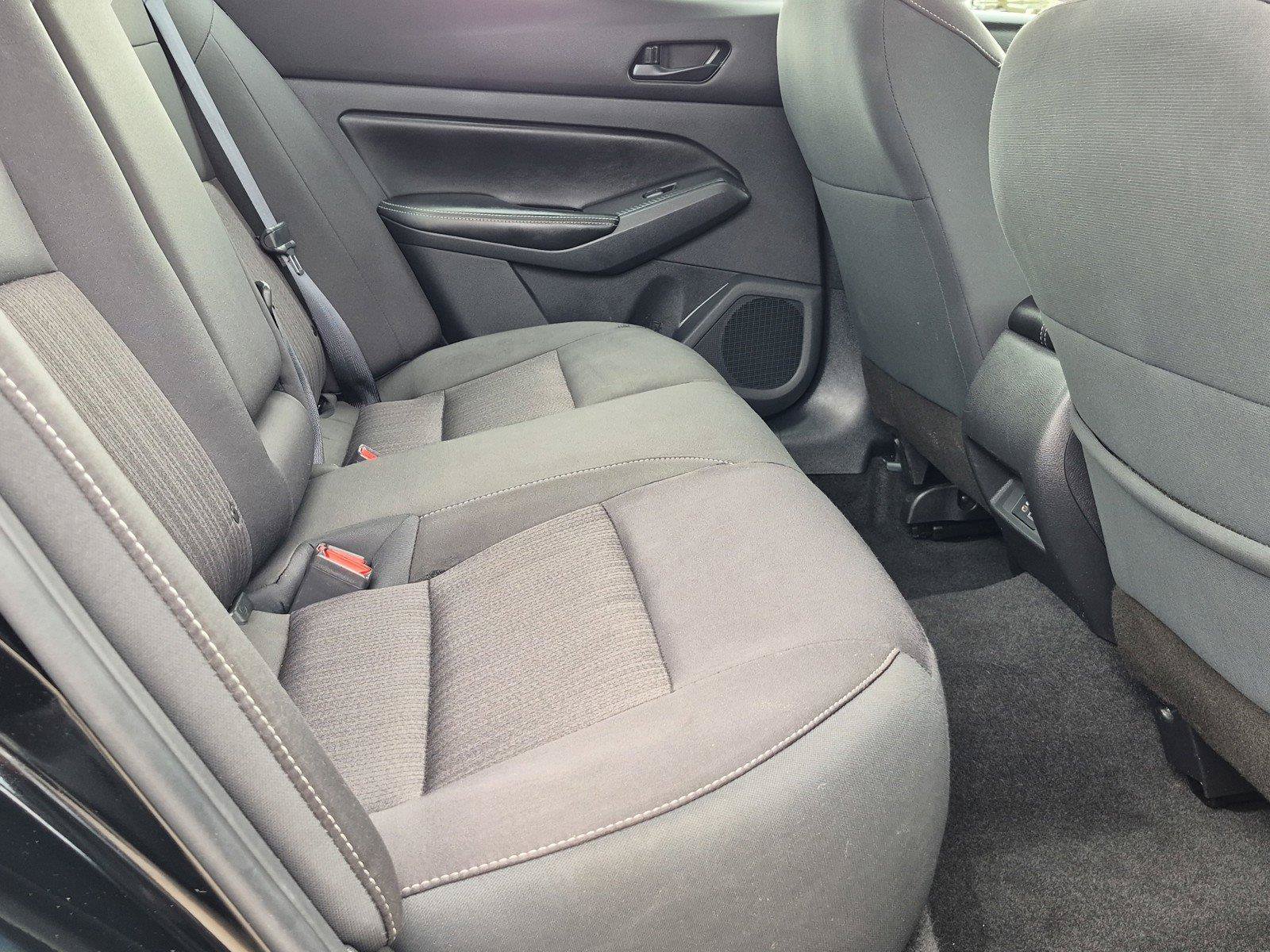 Used 2025 Nissan Altima 2.5 SV FWD image 7