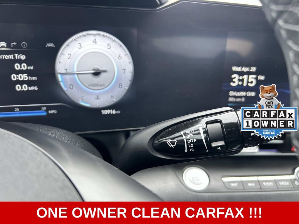 Used 2025 Hyundai Elantra SEL FWD image 27