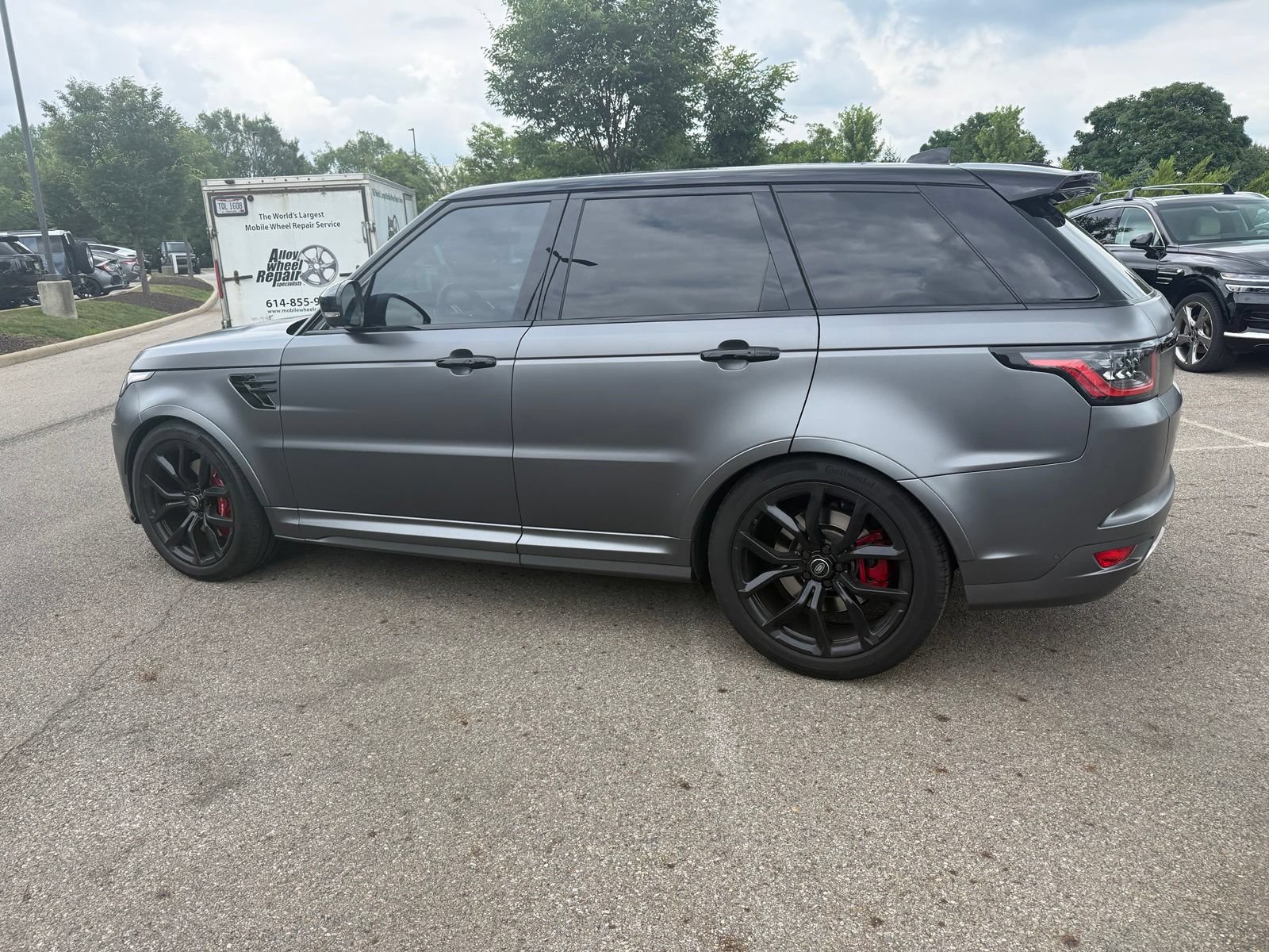 Used 2019 Land Rover Range Rover Sport SVR AWD/4WD image 8