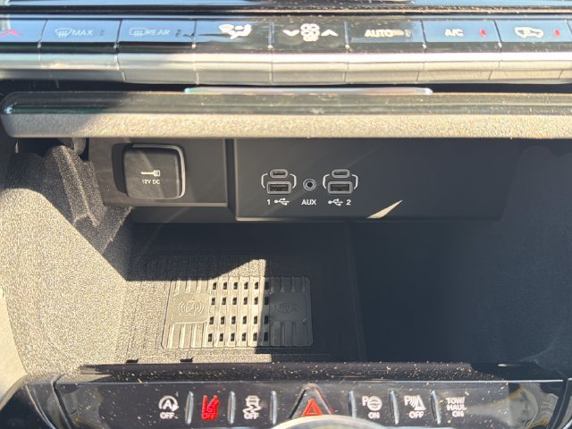 New 2026 Jeep Grand Wagoneer Limited AWD/4WD image 22