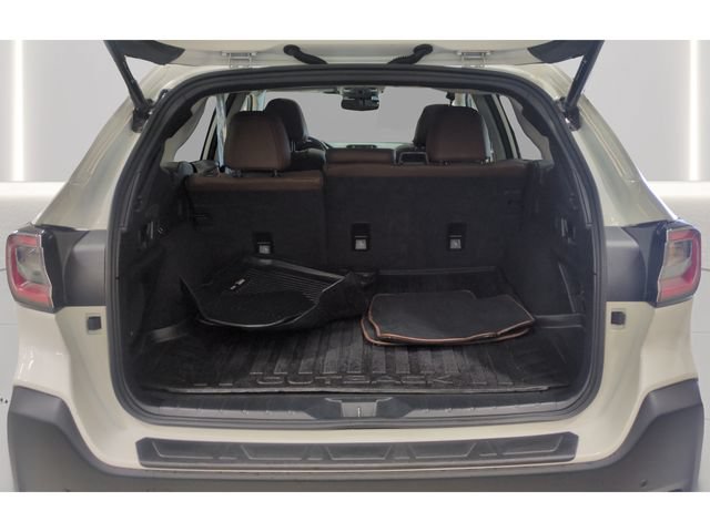 Used 2025 Subaru Outback Touring AWD/4WD image 24