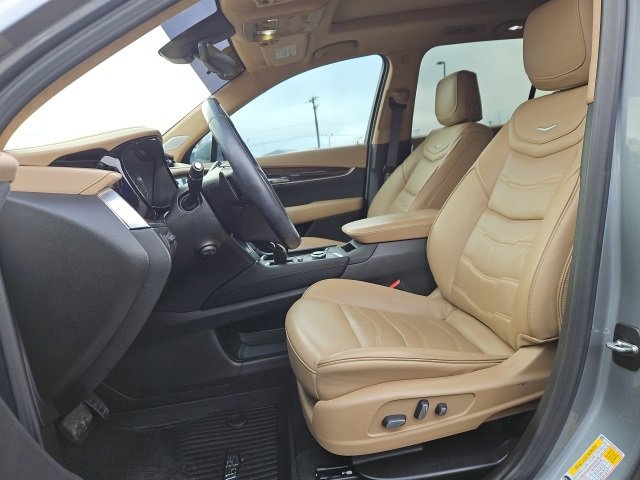Certified 2024 Cadillac XT6 Premium Luxury w/ Platinum Package image 26