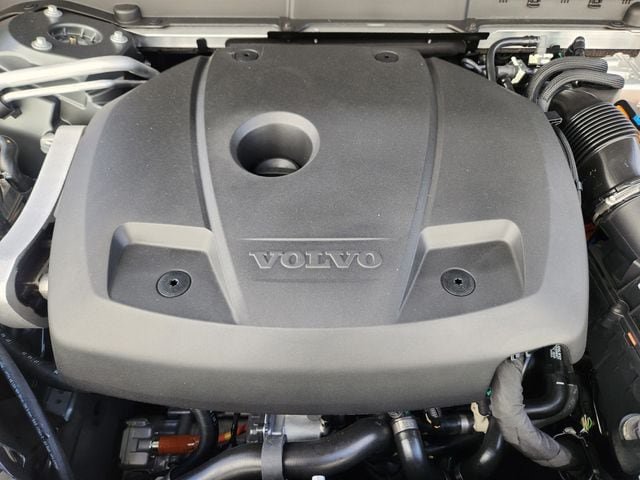 New 2026 Volvo XC60 T8 Plus w/ Climate Package AWD/4WD image 20