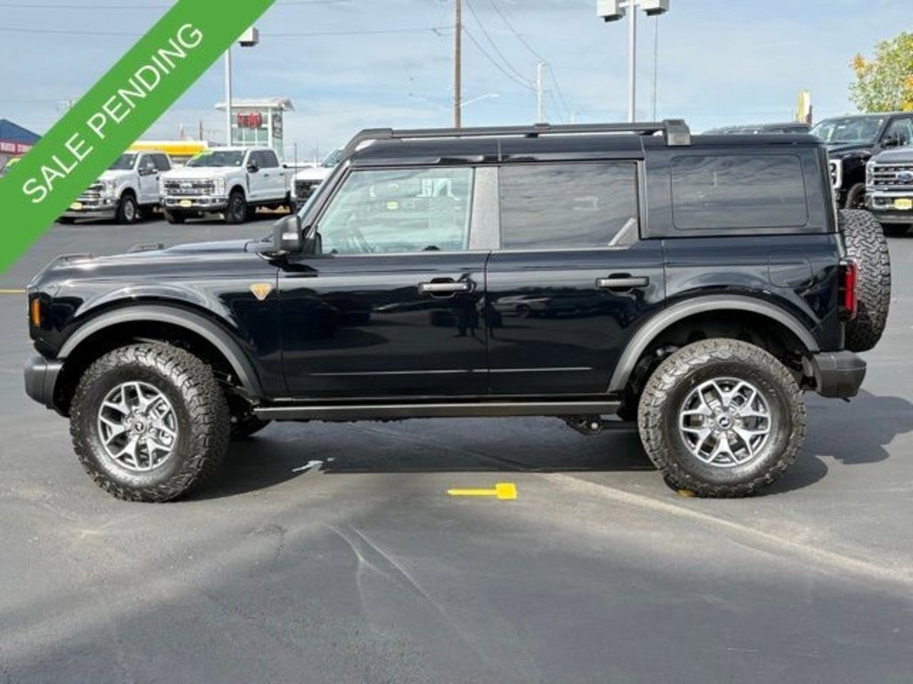 New 2025 Ford Bronco Badlands image 9