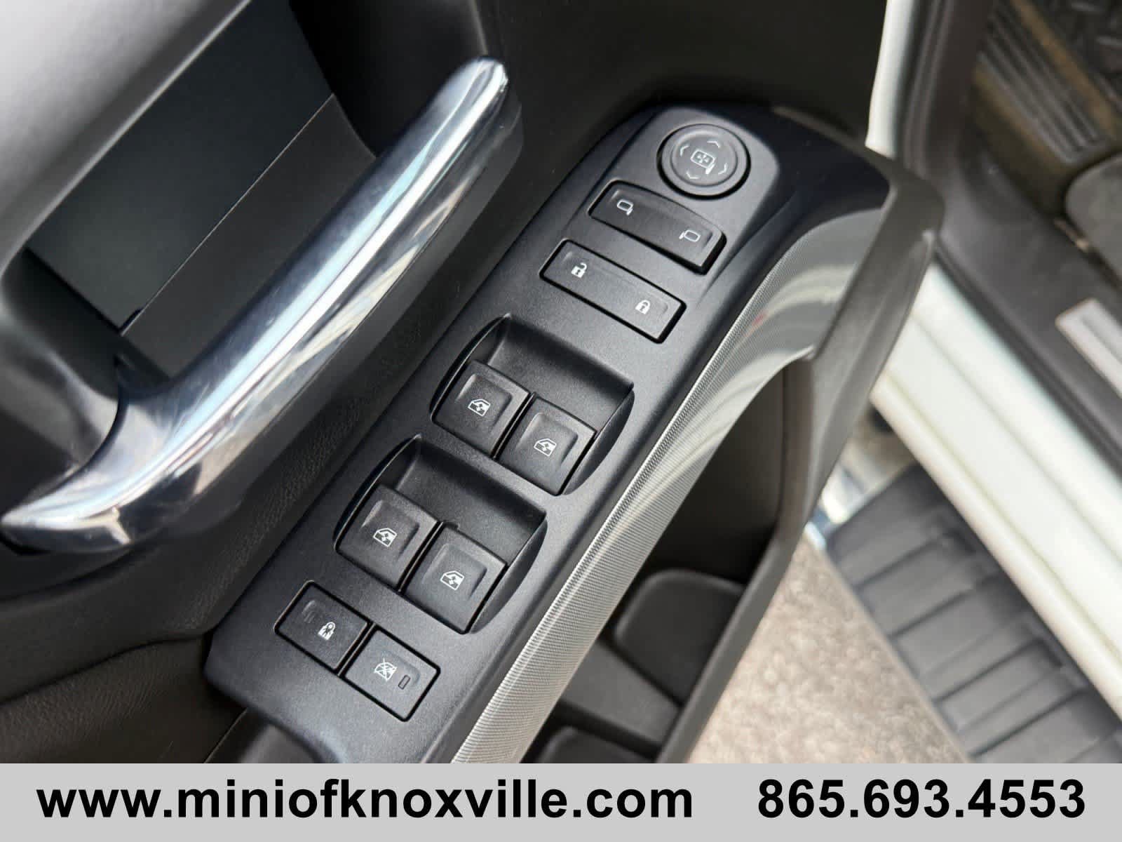 Used 2017 Chevrolet Silverado 1500 LT w/ All Star Edition AWD/4WD image 17