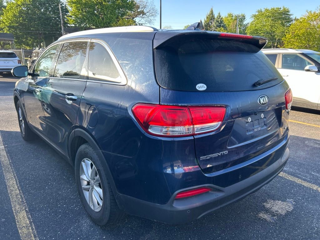 Used 2017 Kia Sorento FWD w/ LX Convenience Package image 7