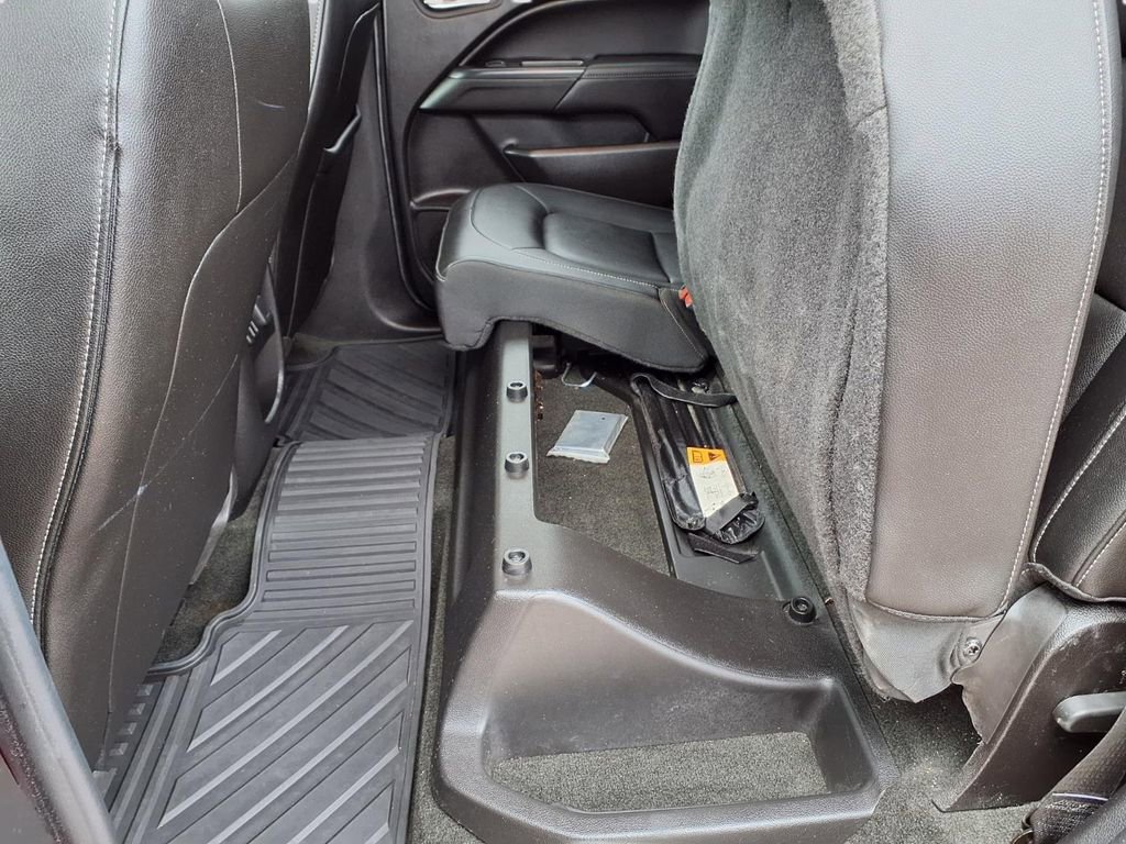 Used 2017 GMC Canyon SLT w/ Trailering Package image 32