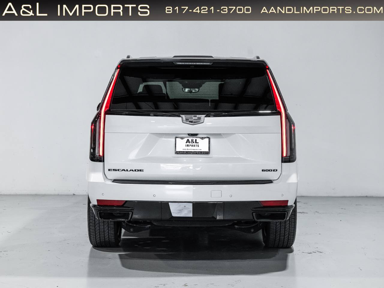 Used 2024 Cadillac Escalade Sport Platinum w/ LPO, ONYX Package AWD/4WD image 13