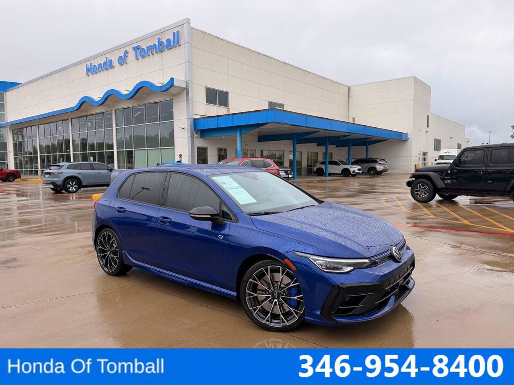 Used 2025 Volkswagen Golf w/ Euro Style Package AWD/4WD image 1