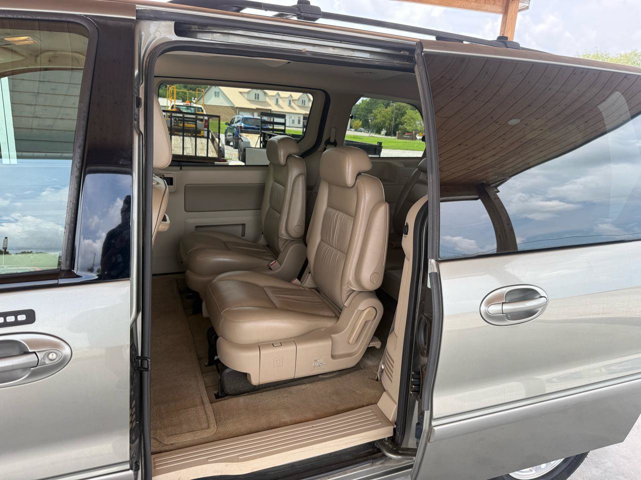 Used 2005 Ford Freestar SEL FWD image 46