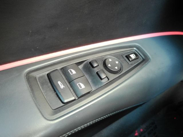 Used 2019 BMW i8 Roadster AWD/4WD image 29