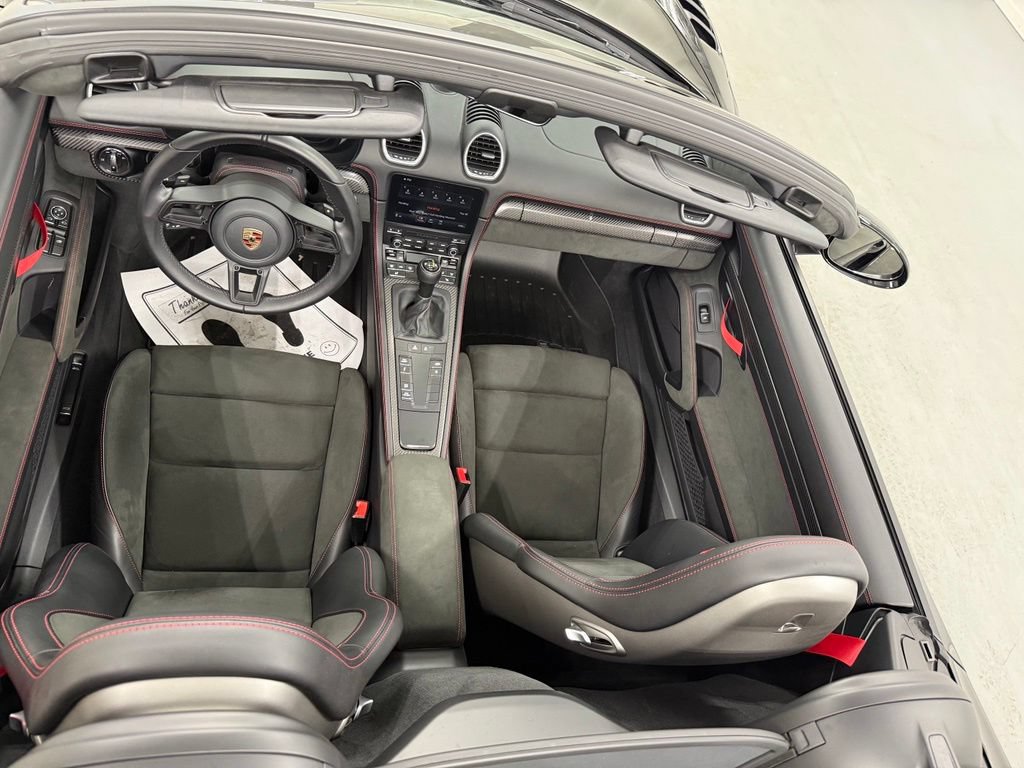 Certified 2025 Porsche 718 Boxster Spyder RS RWD image 28