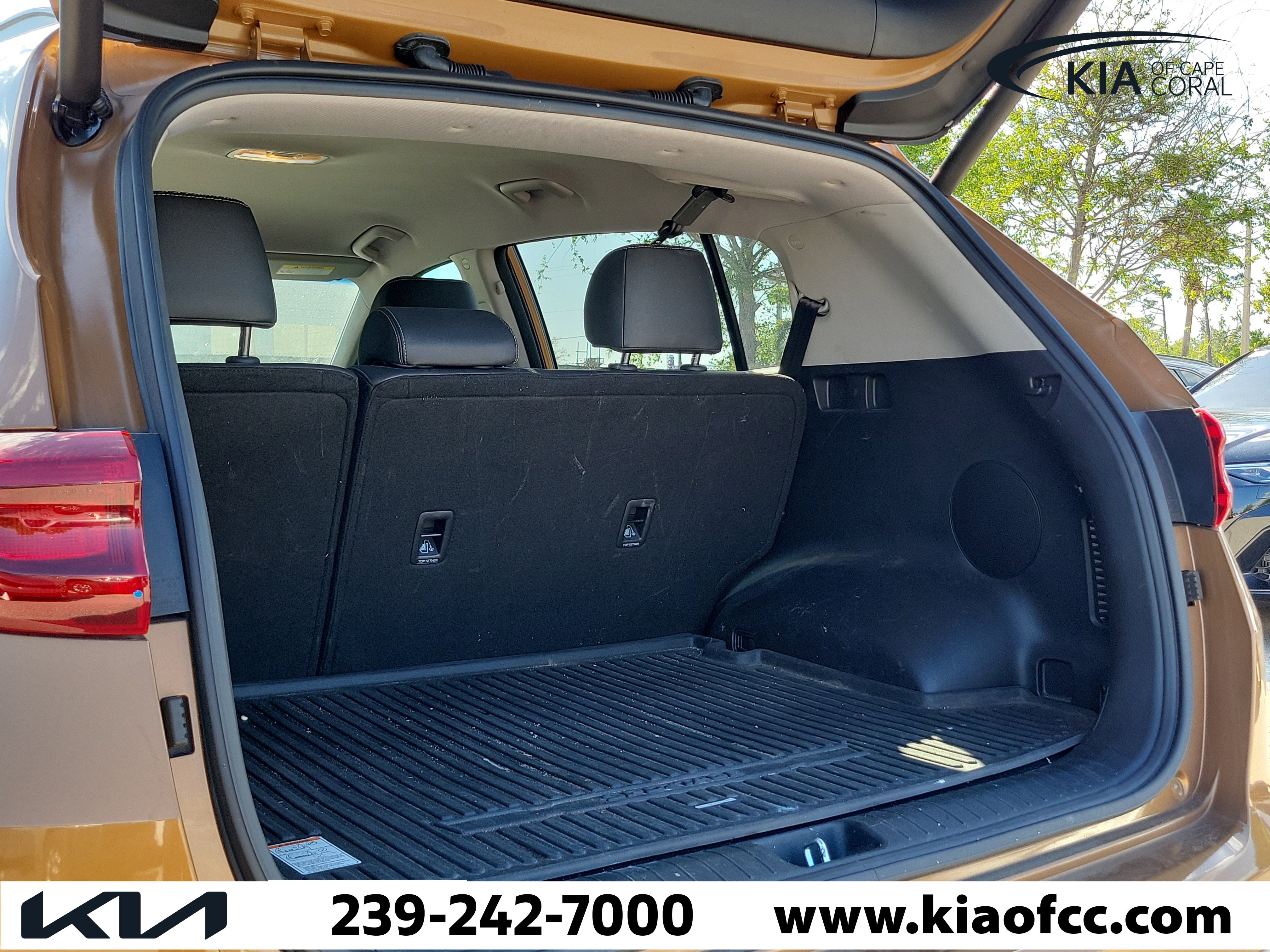 Used 2020 Kia Sportage EX FWD image 13