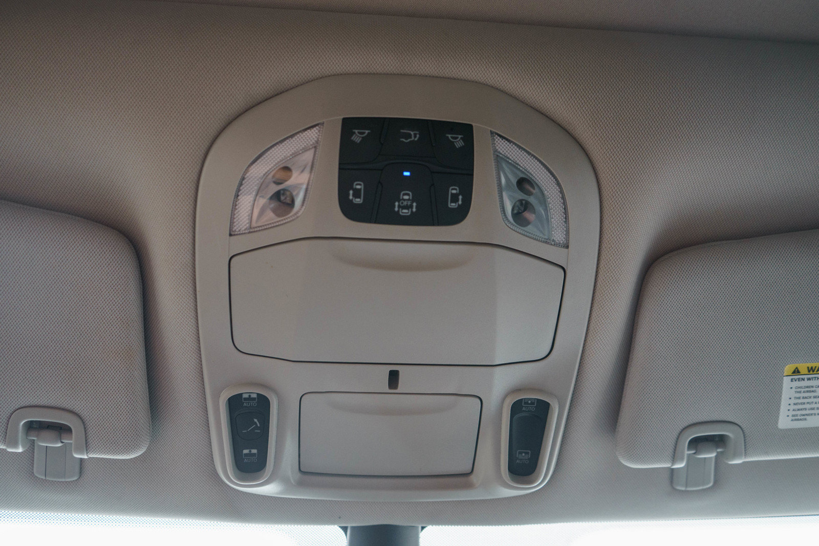 Used 2023 Chrysler Pacifica Limited FWD image 20