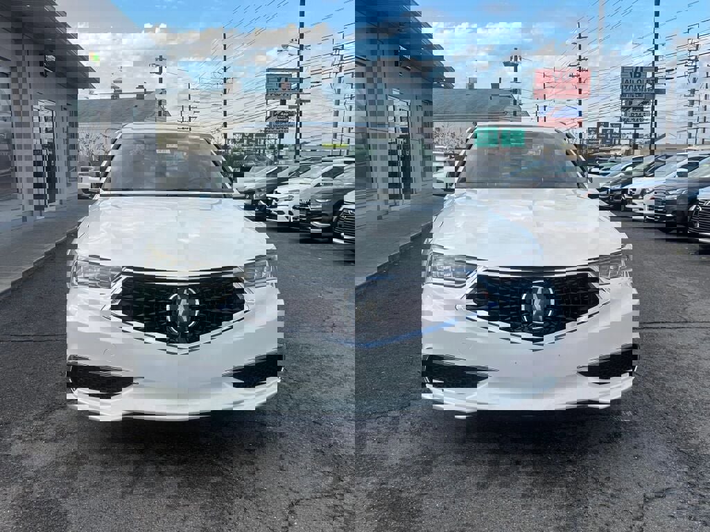 Used 2018 Acura TLX V6 SH-AWD w/ Technology Pkg image 2