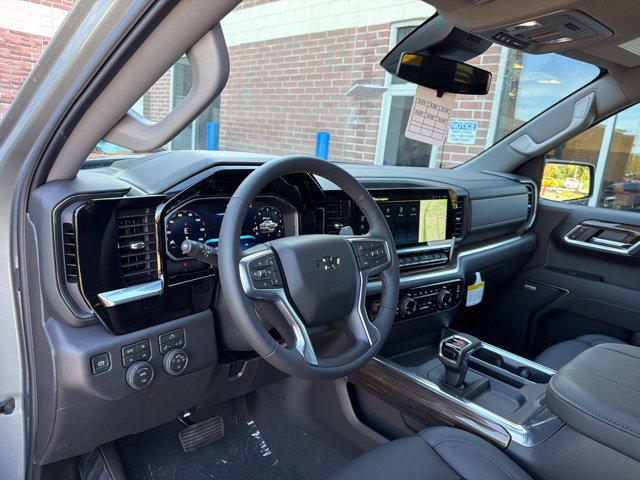 New 2026 Chevrolet Silverado 1500 RST w/ Convenience Package II AWD/4WD image 14