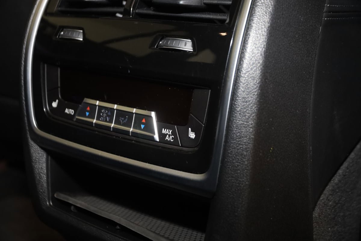 Used 2021 BMW X5 M w/ Competition Package image 18