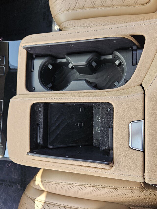 Used 2025 INFINITI QX80 Sensory AWD/4WD image 18
