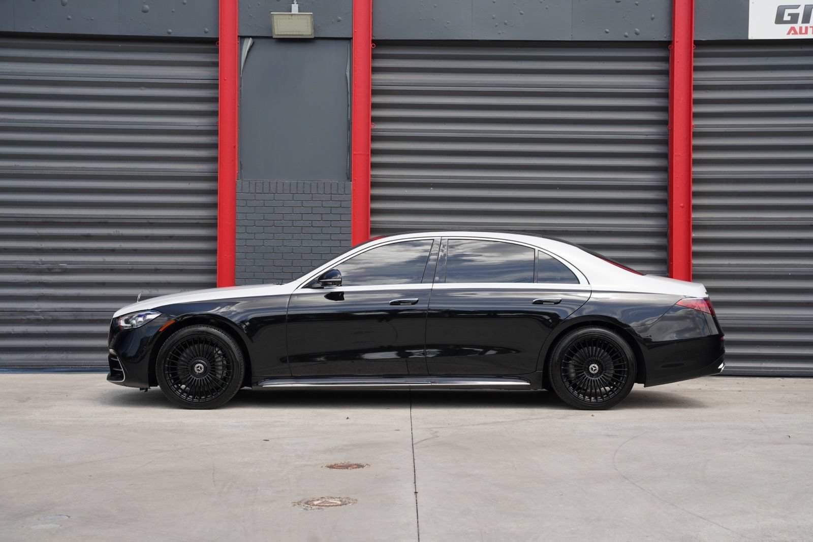 Used 2024 Mercedes-Benz S 580 4MATIC Sedan w/ AMG Line image 9