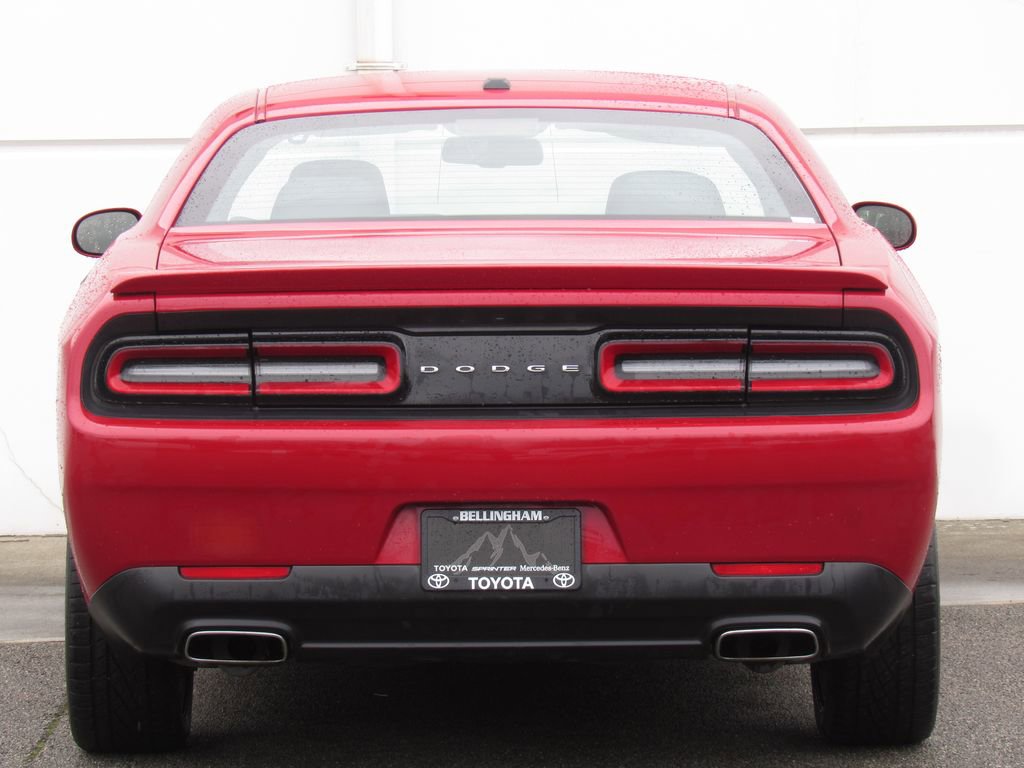 Used 2015 Dodge Challenger SXT w/ Super Sport Group (SS/T) RWD image 7