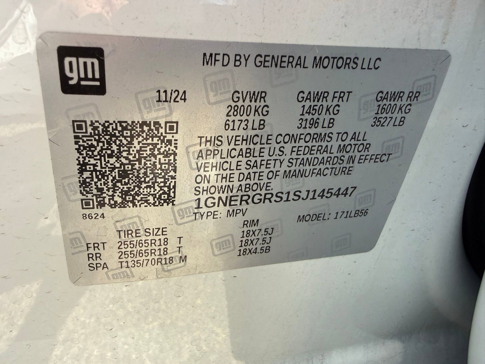 Used 2025 Chevrolet Traverse LT FWD image 46