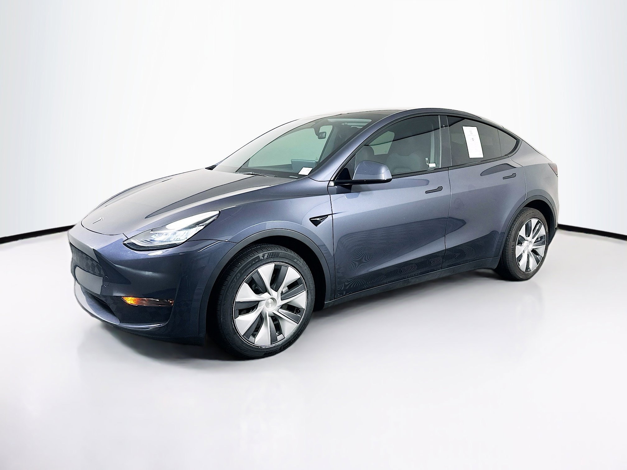 Used 2023 Tesla Model Y Performance image 3