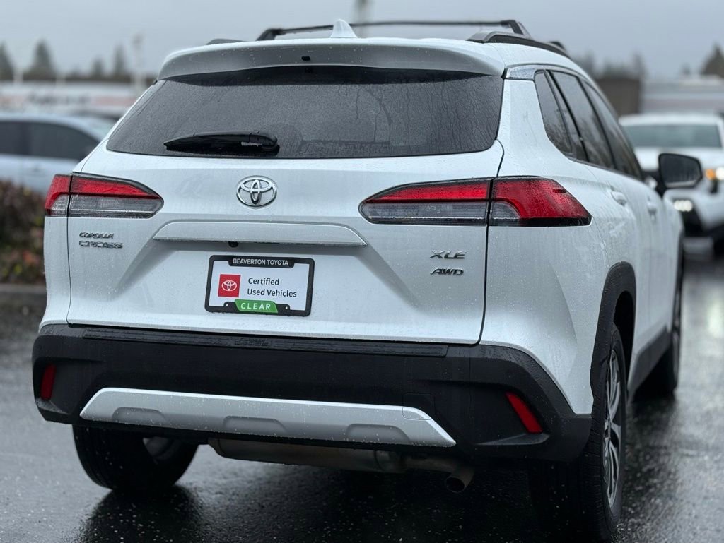 Certified 2022 Toyota Corolla Cross XLE w/ Convenience Package image 5