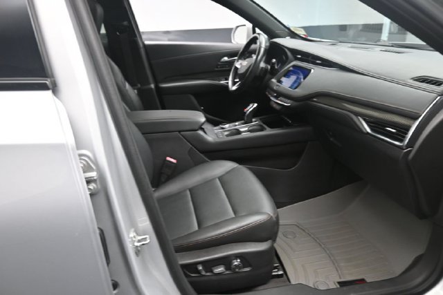 Used 2020 Cadillac XT4 Sport w/ Driver Awareness Package AWD/4WD image 28