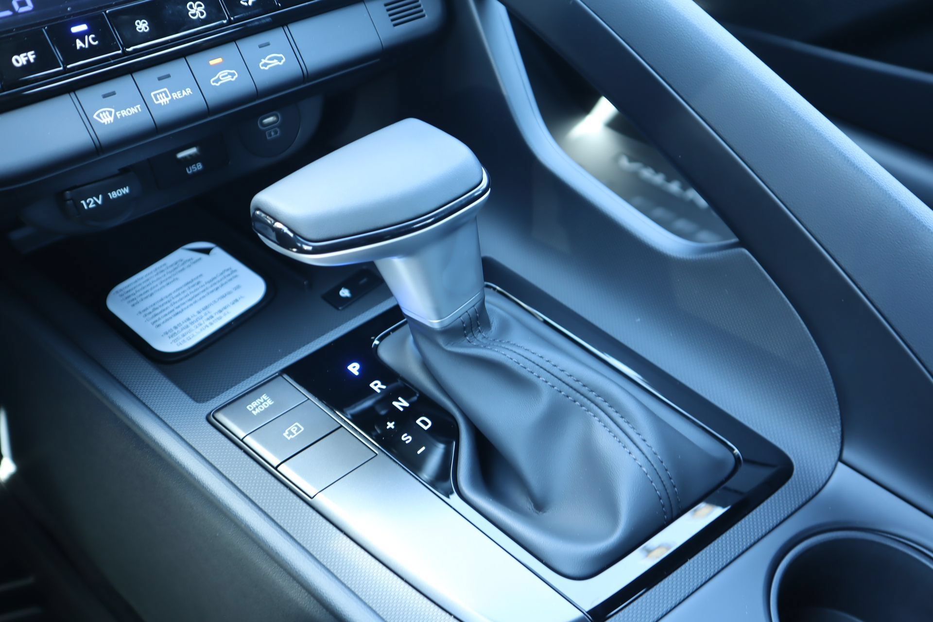 New 2026 Hyundai Elantra Sport FWD image 15