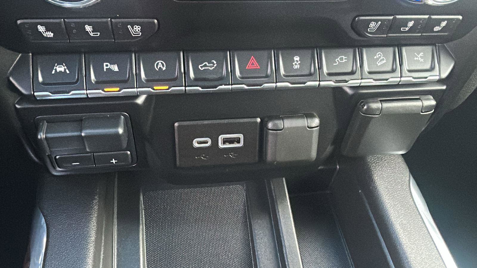 Used 2020 GMC Sierra 1500 Denali w/ Denali Ultimate Package image 26