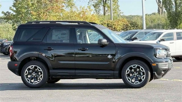 New 2025 Ford Bronco Sport Outer Banks w/ Outer Banks Tech Package+ image 2