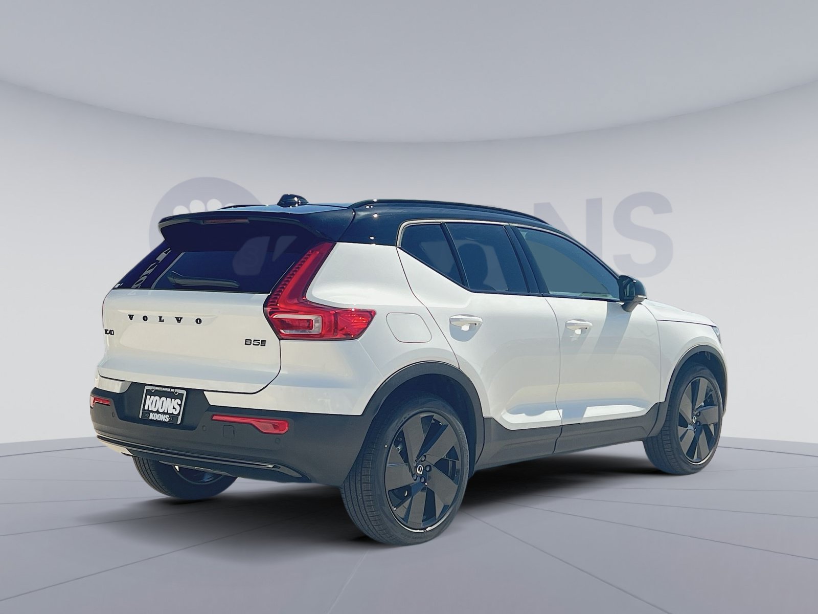 New 2026 Volvo XC40 B5 Ultra w/ Climate Package AWD/4WD image 7
