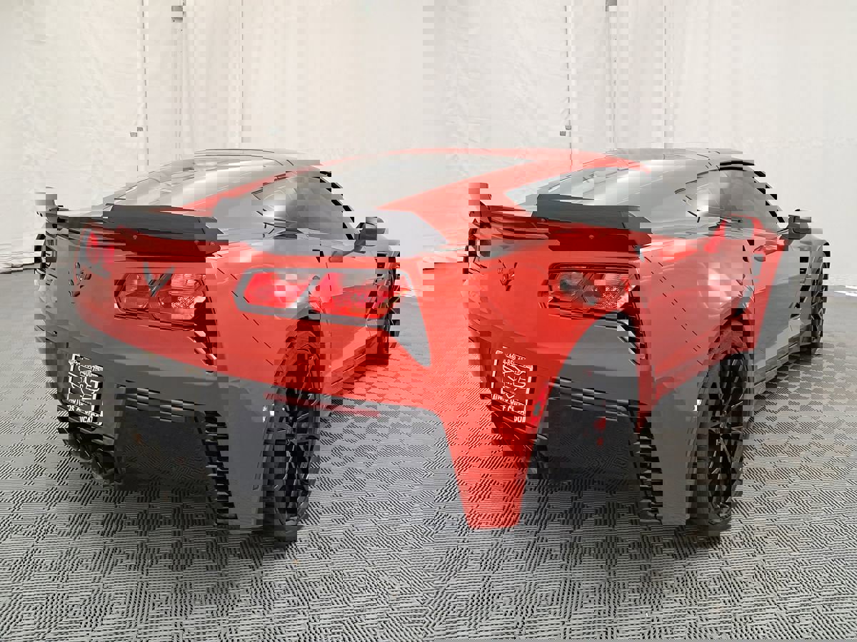 Used 2019 Chevrolet Corvette Grand Sport image 3