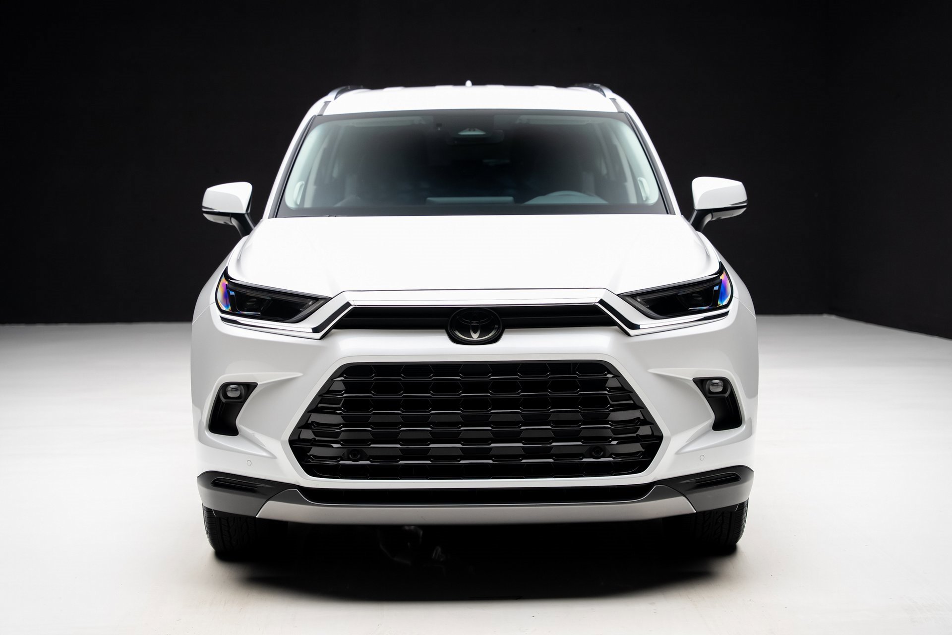 Used 2024 Toyota Grand Highlander XLE image 6