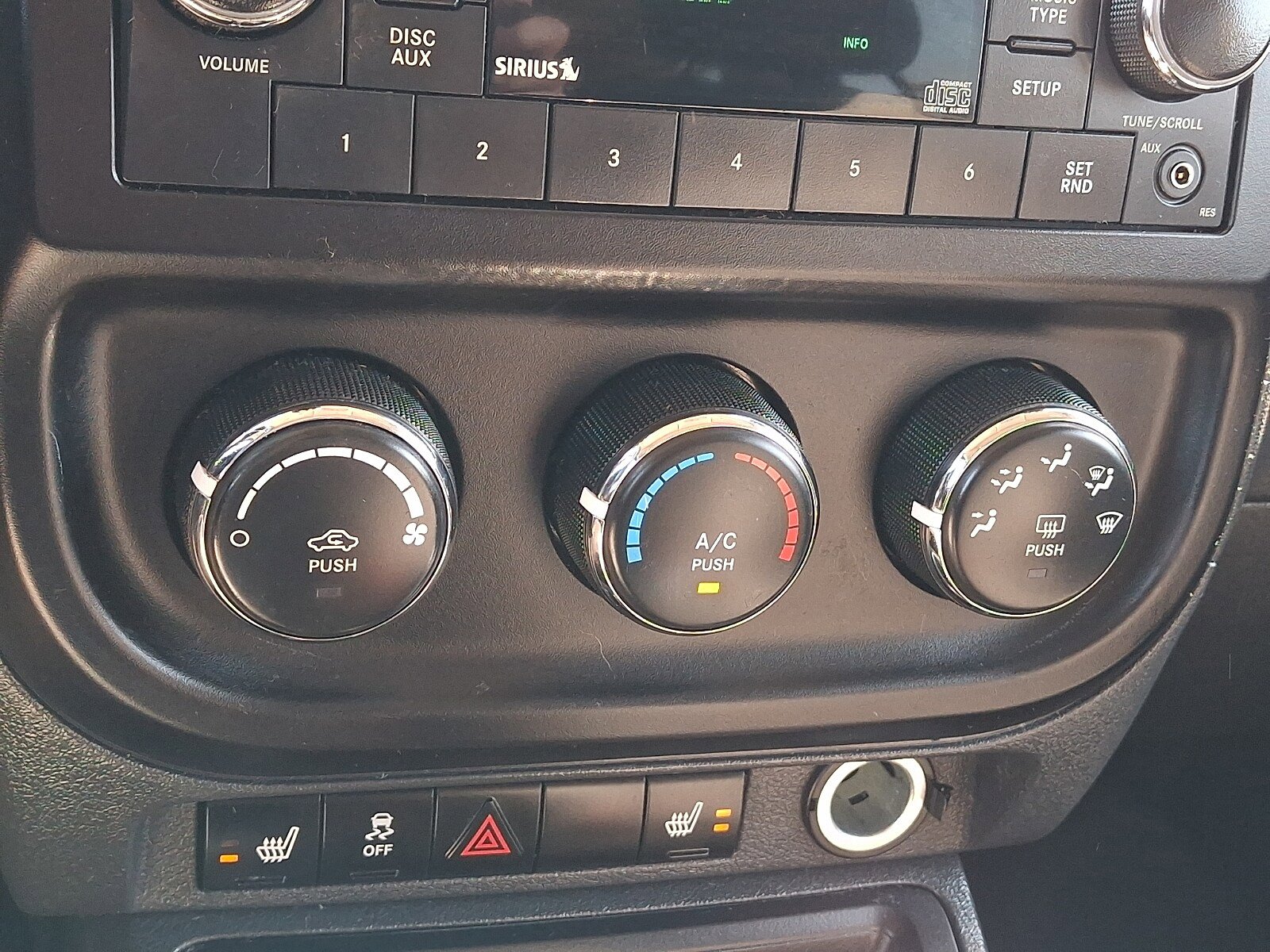 Used 2017 Jeep Patriot Latitude FWD image 15