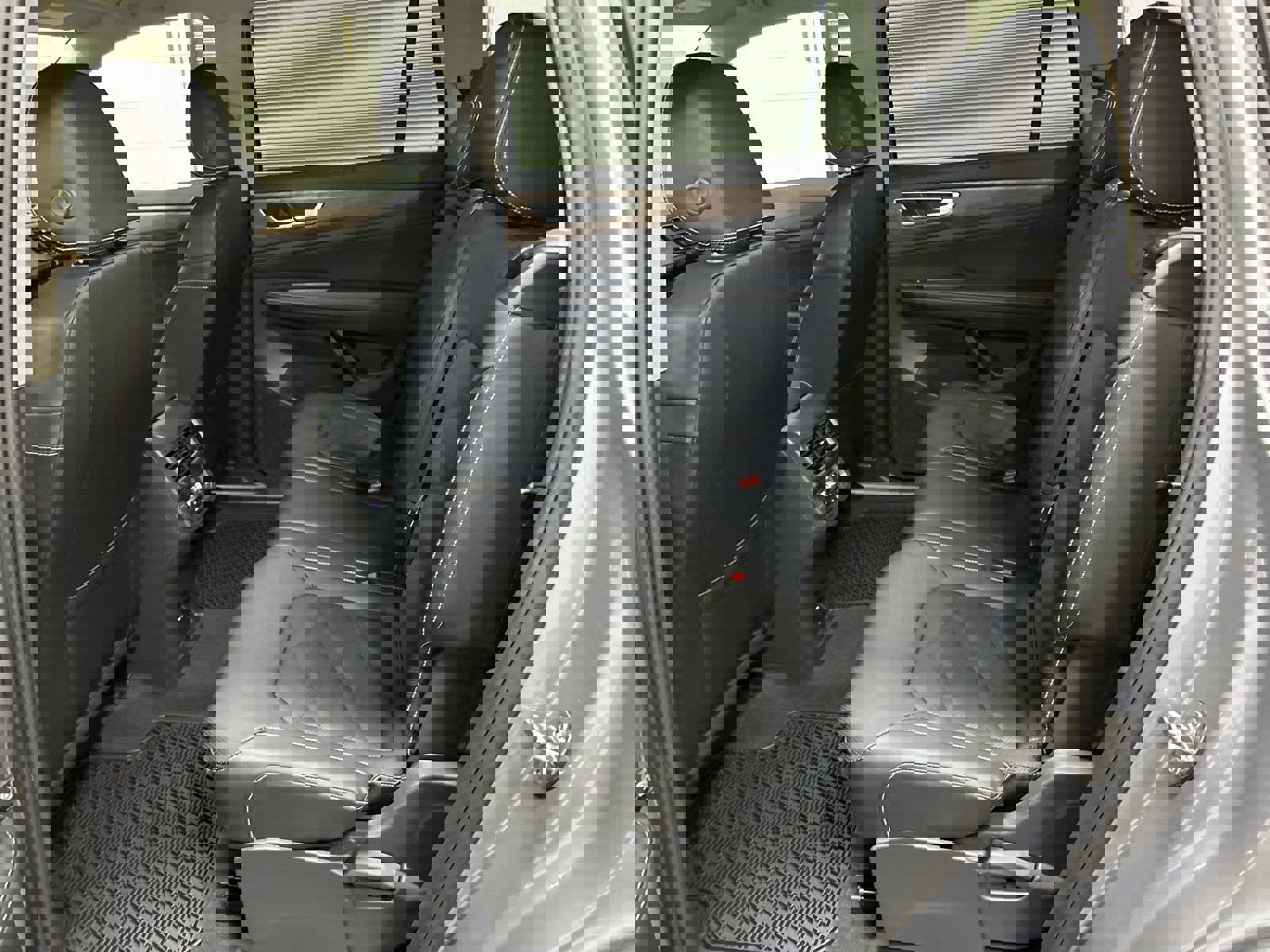 New 2025 Volkswagen Atlas SE image 23