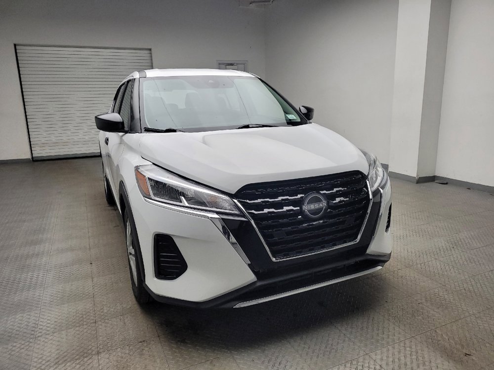 Used 2022 Nissan Kicks S FWD image 14