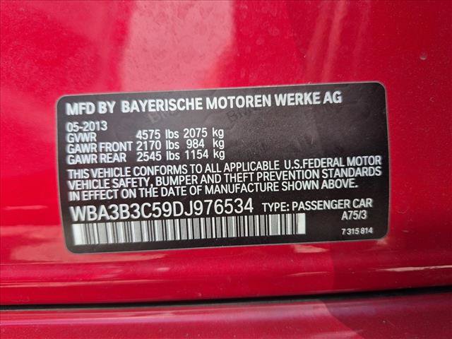 Used 2013 BMW 328i xDrive Sedan AWD/4WD image 16