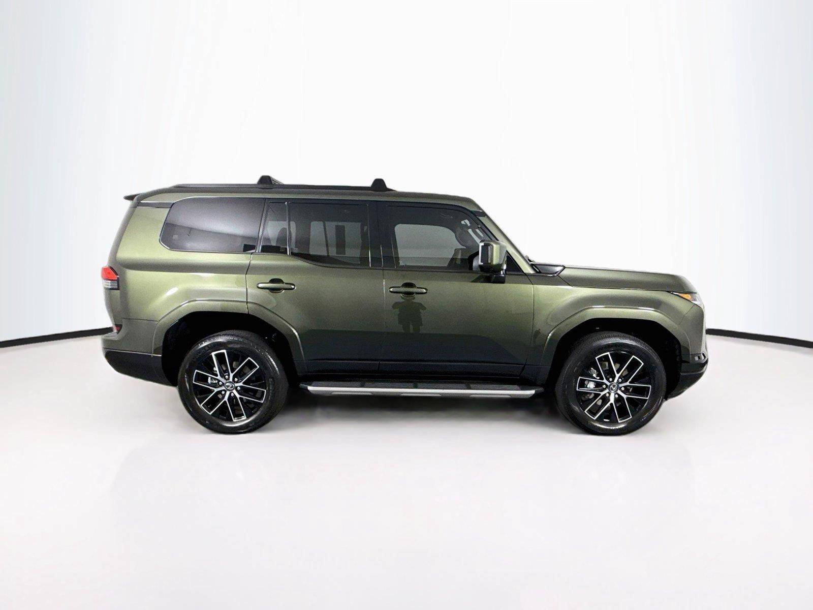 Used 2025 Lexus GX 550 w/ Cold Area Package AWD/4WD image 11
