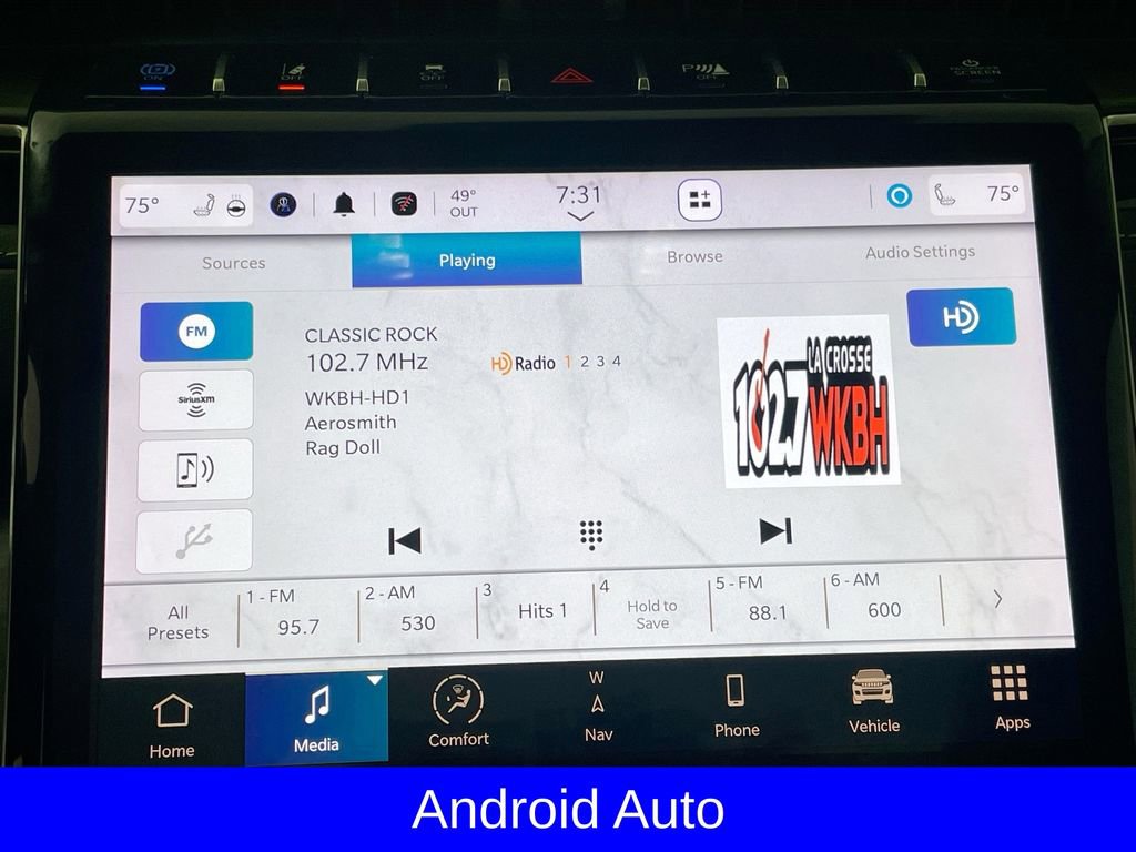 Used 2023 Jeep Grand Cherokee 4WD 4xe w/ Luxury Tech Group II image 17