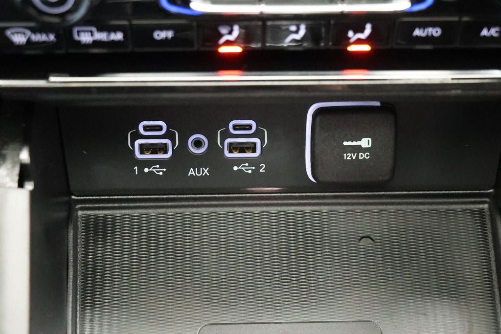 Used 2023 Jeep Grand Cherokee Altitude AWD/4WD image 24