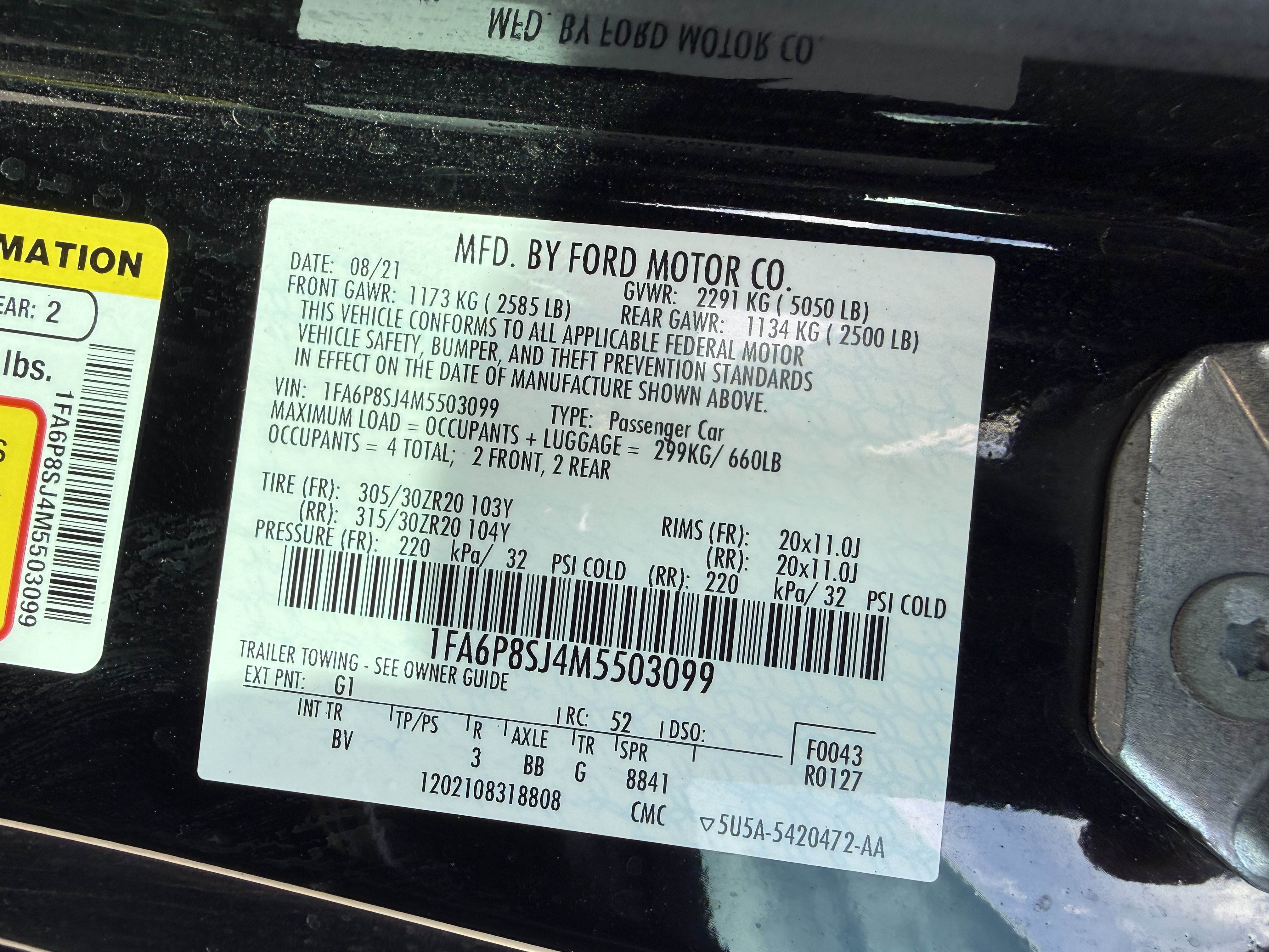 Used 2021 Ford Mustang Shelby GT500 w/ Technology Package RWD image 5